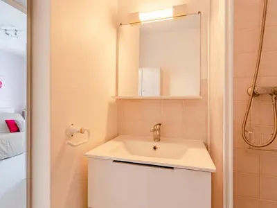 Salle de bains dans l'établissement Apartment Fleur Marine-33 by Interhome