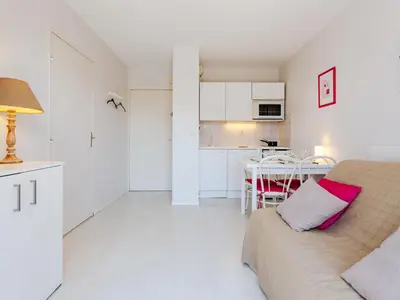 Cuisine ou kitchenette dans l'établissement Apartment Fleur Marine-33 by Interhome