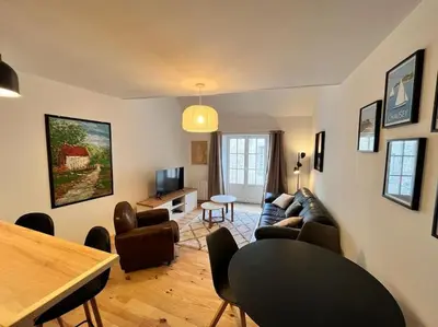 Télévision ou salle de divertissement dans l'établissement Appartement à Valognes : Entre Terre et Mer