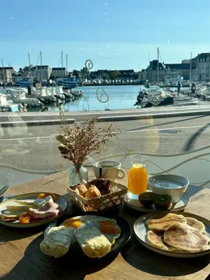 Nourriture dans l'hôtel ou à proximité