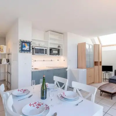 Apartment Les Marines 1 et 2-7 by Interhome