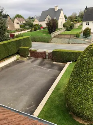 Jardin de l'établissement Chambre chez l habitant proximité de la baie du Mont Saint Michel Avranches