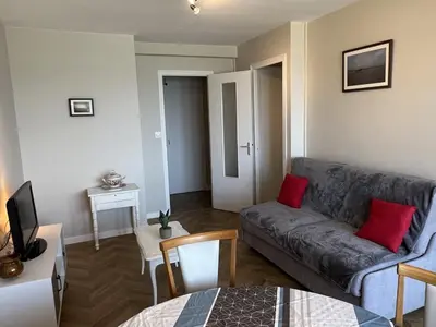 Coin salon dans l'établissement Studio cabine avec parking près de la plage - FR-1-487-353