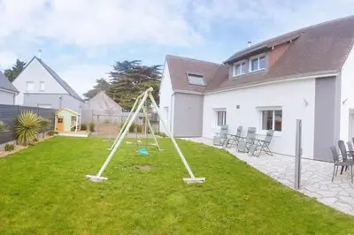 Jardin de l'établissement Villa Mon Rêve 12 pers à 500m de la plage