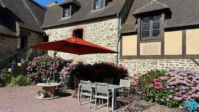 Jardin de l'établissement Sunset Family Guesthouse Mont Saint Michel