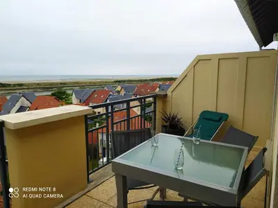 Balcon ou terrasse dans l'établissement DIVINE MARINA vue mer - Piscines