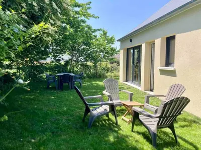 Jardin de l'établissement Maison neuve à deux pas du Mont