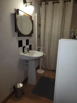 Salle de bains dans l'établissement La Balnière Normande