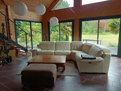 Coin salon dans l'établissement Gîte de la Croix Regnault