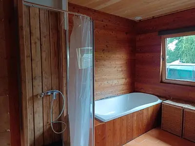 Salle de bains dans l'établissement Gîte de la Croix Regnault