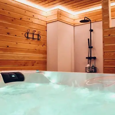 Duplex accès jacuzzi illimité T
