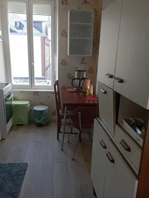 Cuisine ou kitchenette dans l'établissement Saint Pair sur Mer 50 m de la plage