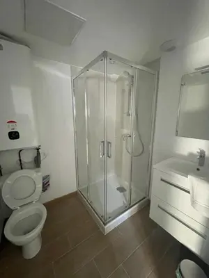 Salle de bains dans l'établissement Résidence la Chevalerie