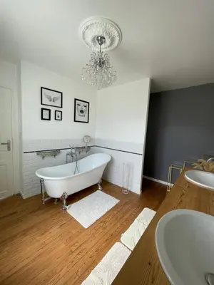 Salle de bains dans l'établissement Forest Villa