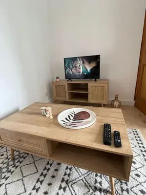 Télévision ou salle de divertissement dans l'établissement La pause détente