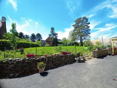 Jardin de l'établissement Maison de Charme 4 chambres