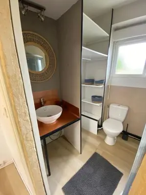 Salle de bains dans l'établissement Maison de Charme 4 chambres
