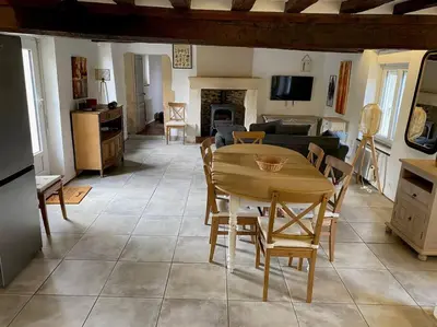 Cuisine ou kitchenette dans l'établissement Maison de Charme 4 chambres