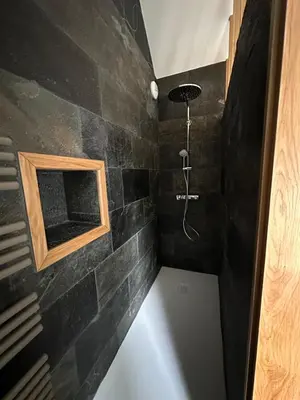Salle de bains dans l'établissement Domaine de l'O