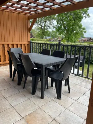 Balcon ou terrasse dans l'établissement Chalet rénové Cabourg