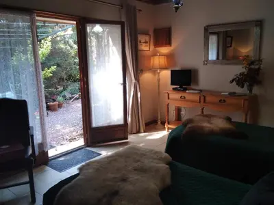 Télévision ou salle de divertissement dans l'établissement La Chevallerie - Exclusive tranquil oasis