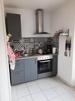 Cuisine ou kitchenette dans l'établissement La hervuerie