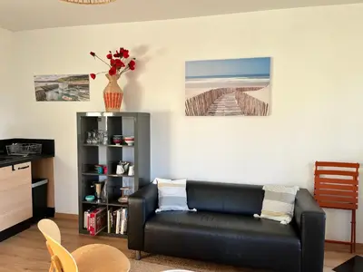 Coin salon dans l'établissement Maison rénovée à Agon-coutainville proche de la mer, classé meublé de tourisme 3 étoiles