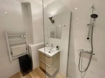 Salle de bains dans l'établissement Le Liberty by Melrose