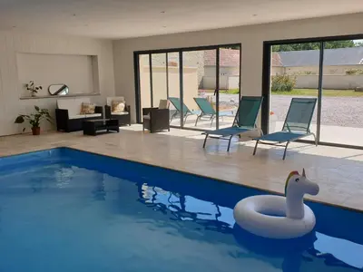 Piscine de l'établissement Ferme de Barville & SPA ou située à proximité