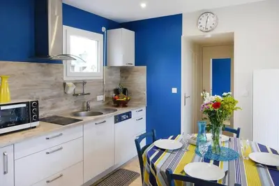 Cuisine ou kitchenette dans l'établissement Baie du Mont Saint Michel / Gîte de la Vaquerie 23