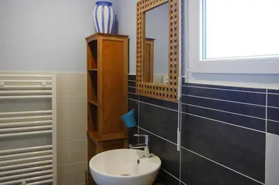 Salle de bains dans l'établissement Baie du Mont Saint Michel / Gîte de la Vaquerie 23
