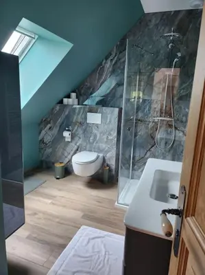 Salle de bains dans l'établissement Chez Pascale