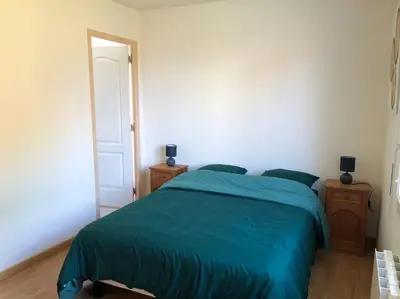 Un ou plusieurs lits dans un hébergement de l'établissement Maison familiale à 1km de la mer