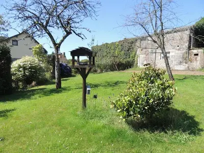 Jardin de l'établissement Bienvenue à La Sélinière !