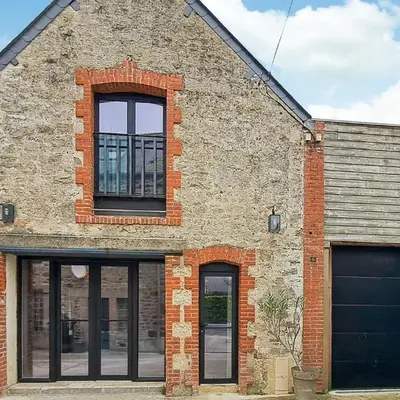 Awesome Home In Saint-Vaast-La-Hougue
