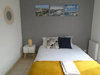 Un ou plusieurs lits dans un hébergement de l'établissement Le Cherbourg - Second Souffle - Cherbourg