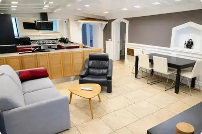 Coin salon dans l'établissement Logement Moderne & Spacieux au cœur de CAEN