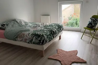 Un ou plusieurs lits dans un hébergement de l'établissement Maison calme individuelle proche du Mont st Michel