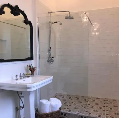 Salle de bains dans l'établissement La Pommeraie Champsecret, Lower Normandy