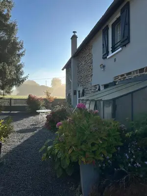 Jardin de l'établissement Chez Stéphanie et Sylvain