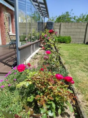 Jardin de l'établissement Maison proche du Mont Saint Michel (10mn) 4/5 pers