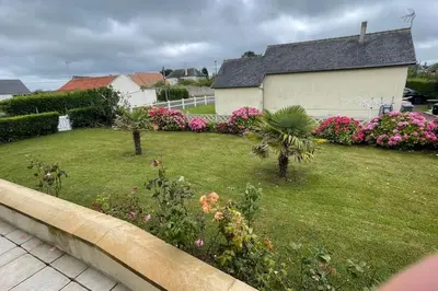 Jardin de l'établissement Maison vue mer Omaha Beach