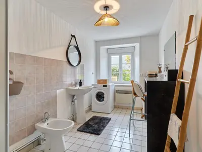 Salle de bains dans l'établissement Holiday Home La Marinière by Interhome