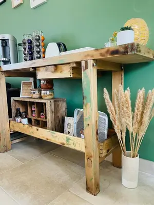 Cuisine ou kitchenette dans l'établissement Ferme les Chapelles Baie des Veys