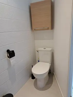 Salle de bains dans l'établissement Le Bulotier