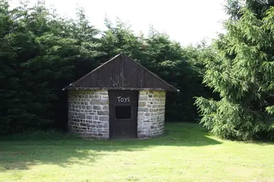 Plan de l'établissement Daisy Cottage with seasonal Swimming Pool