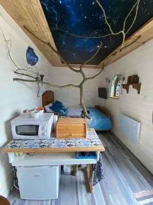Cuisine ou kitchenette dans l'établissement Domaine de la calotine classé 4 étoiles