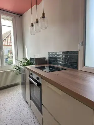 Cuisine ou kitchenette dans l'établissement Le Studio 41