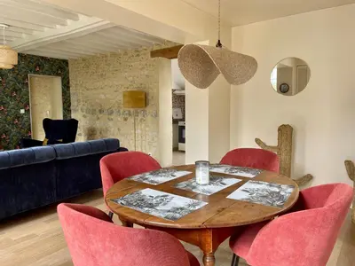 Coin salon dans l'établissement La maison des Declos avec parking privé