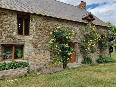 Jardin de l'établissement Maison PRECEY